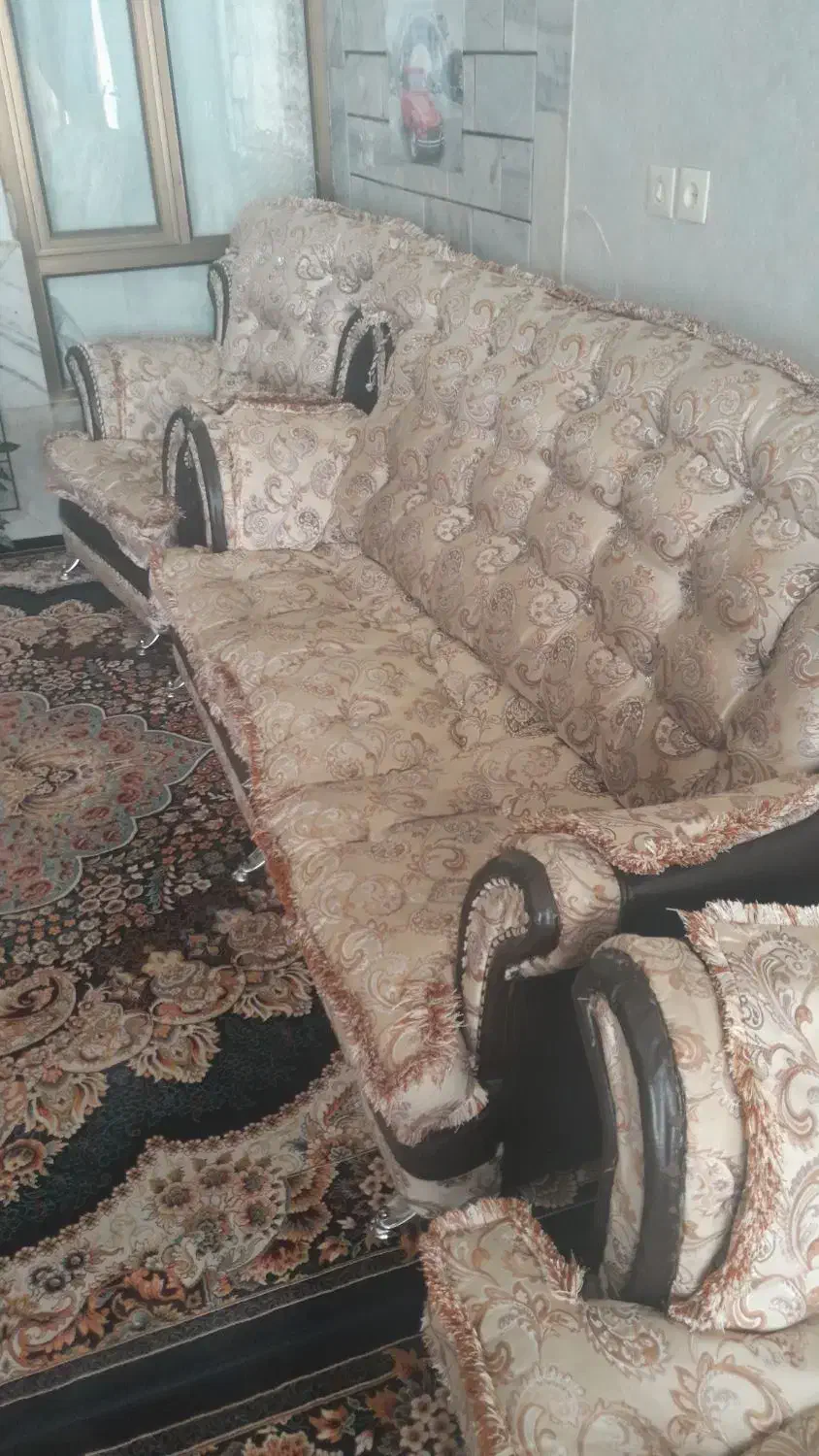 مبل دست دوم|مبلمان خانگی و میز عسلی|پیر بکران, |دیوار