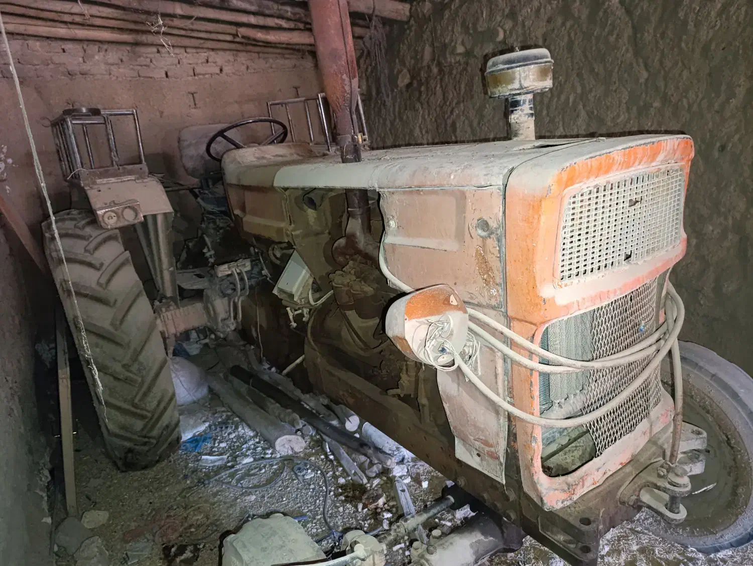 تراکتور کشاورزی|خودرو سنگین|کبودرآهنگ, |دیوار