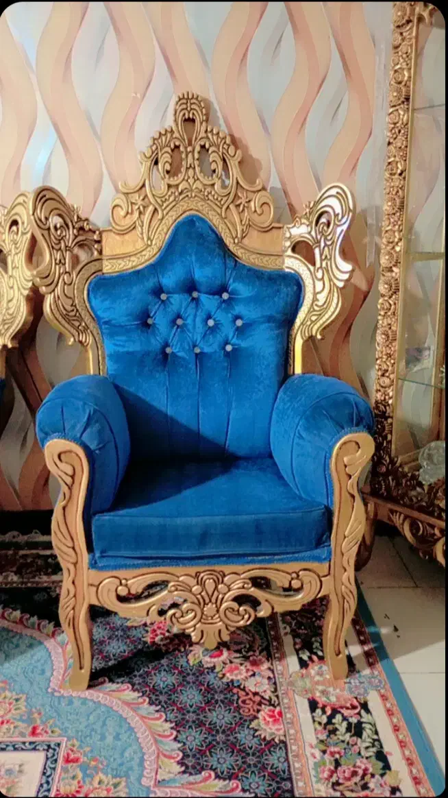 مبل ۷نفره|مبلمان خانگی و میز عسلی|قرچک, میرزائی شمالی|دیوار