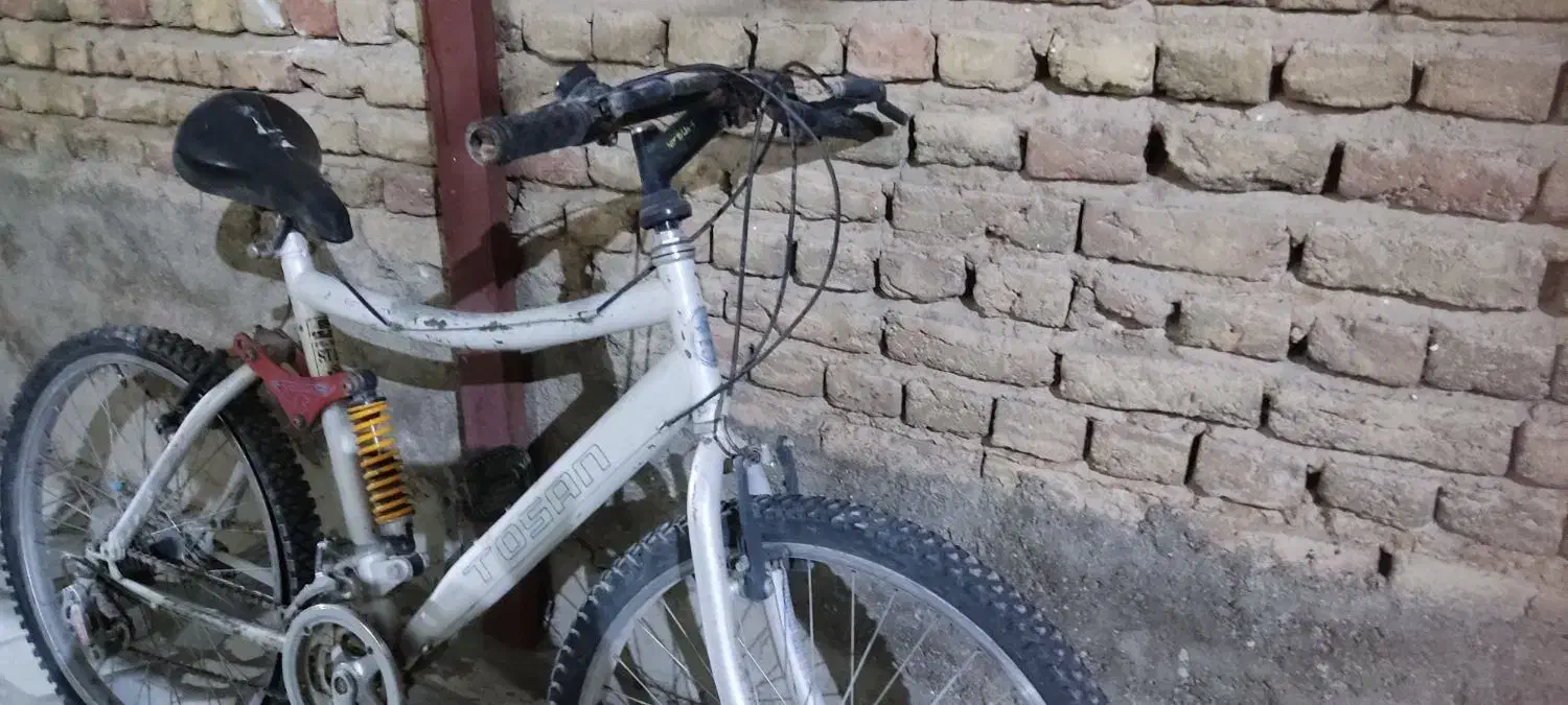 دوچرخه 26..دنده ی سالم|دوچرخه، اسکیت، اسکوتر|قروه, |دیوار