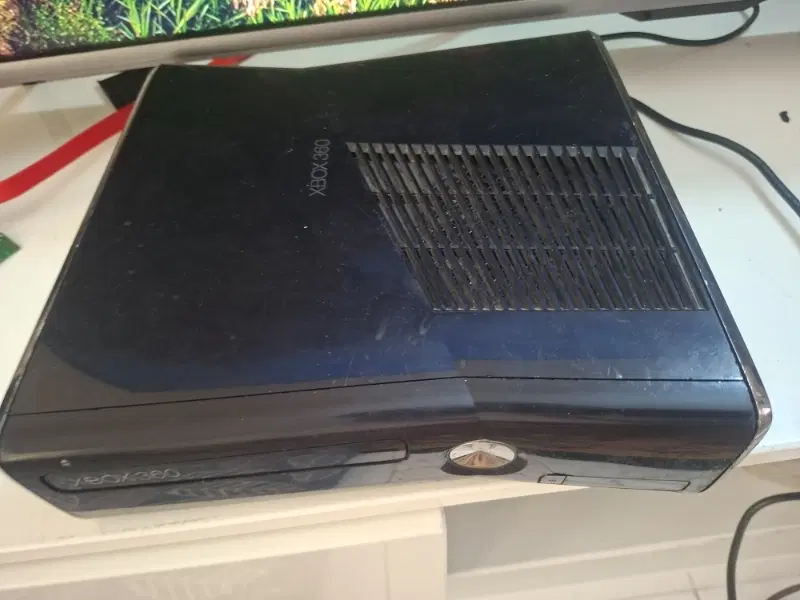 xbox 360 slim RGH|کنسول، بازی ویدئویی و آنلاین|تهران, اوقاف|دیوار