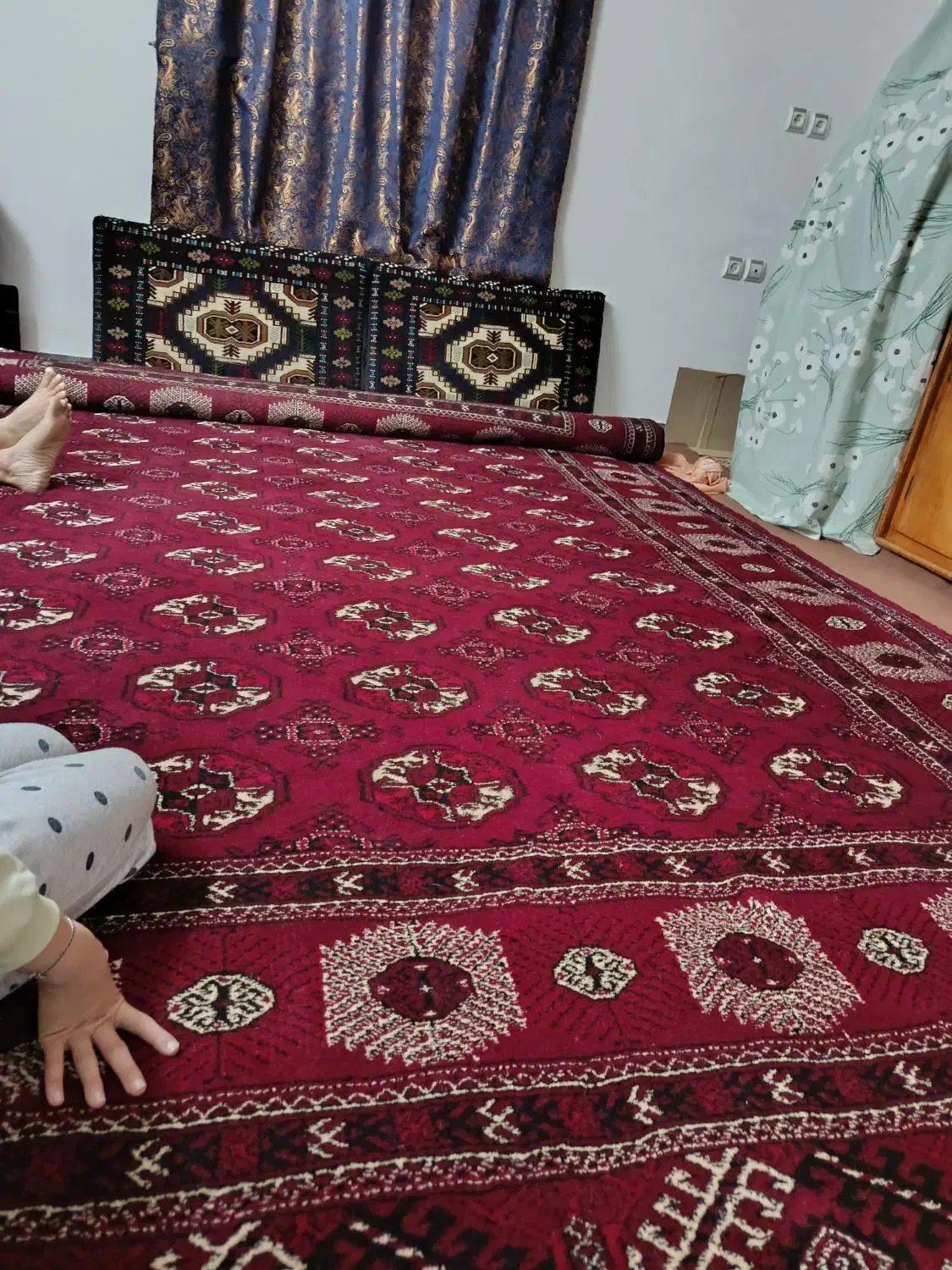 فرش دستباف ترکمن|فرش|سیمین شهر, |دیوار