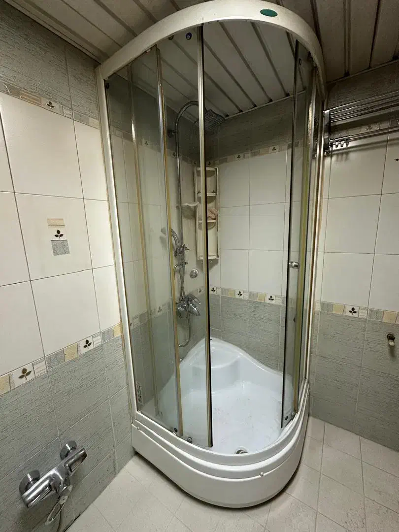 اتاقک دوش شیشه ای+روشویی کامل+توالت فرنگی|لوازم سرویس بهداشتی|اصفهان, عباس‌آباد|دیوار