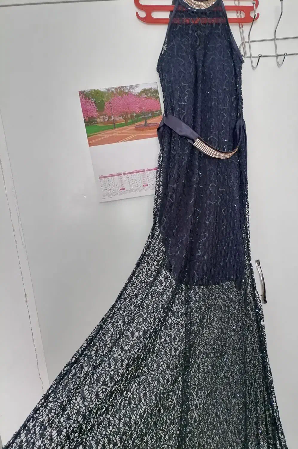 لباس مجلسی|لباس|گرگان, |دیوار