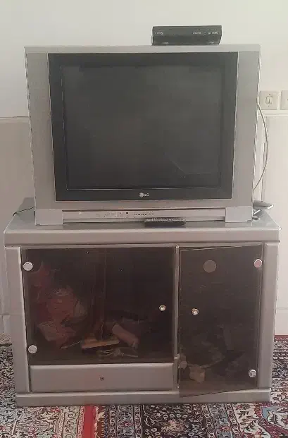 تلویزیون ال جی ۲۹ اینچ فلترون|تلویزیون و پروژکتور|اردکان, |دیوار