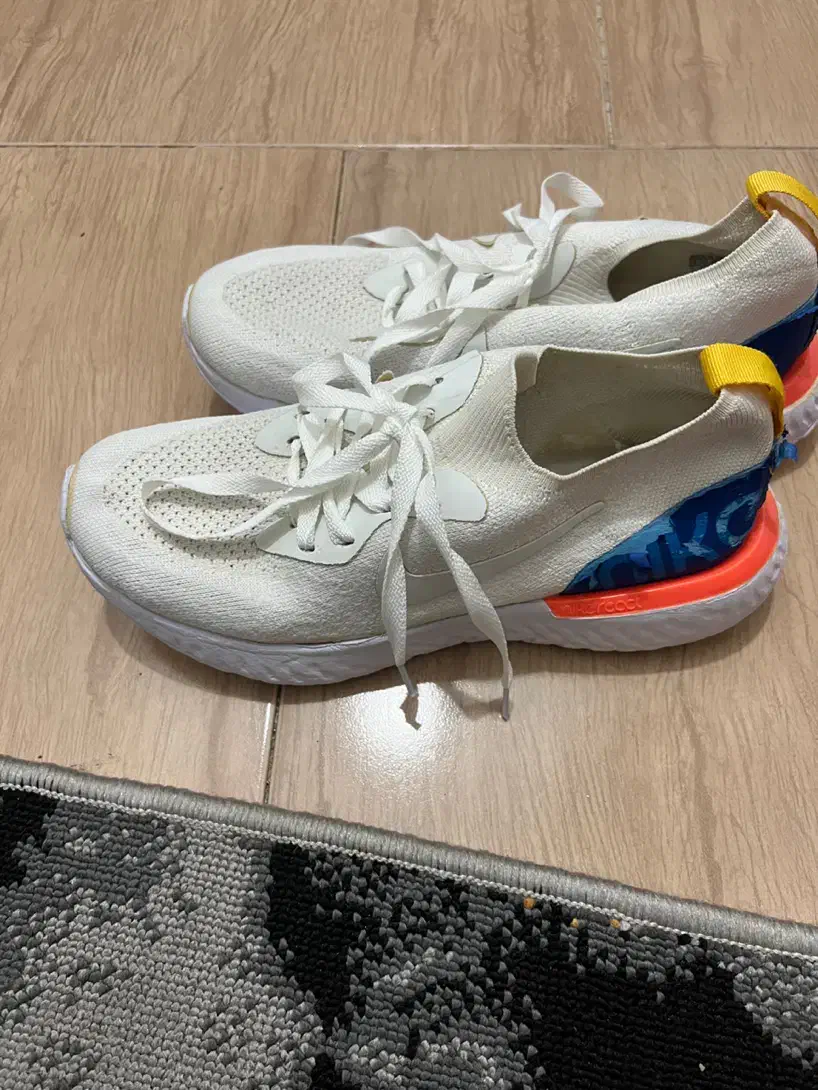 کتونی ۳۹|کیف، کفش، کمربند|رشت, یخسازی|دیوار