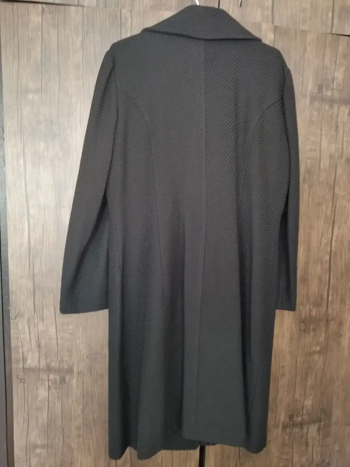 پالتو فوتر کجراه  ،آستردار|لباس|صومعه‌سرا, |دیوار