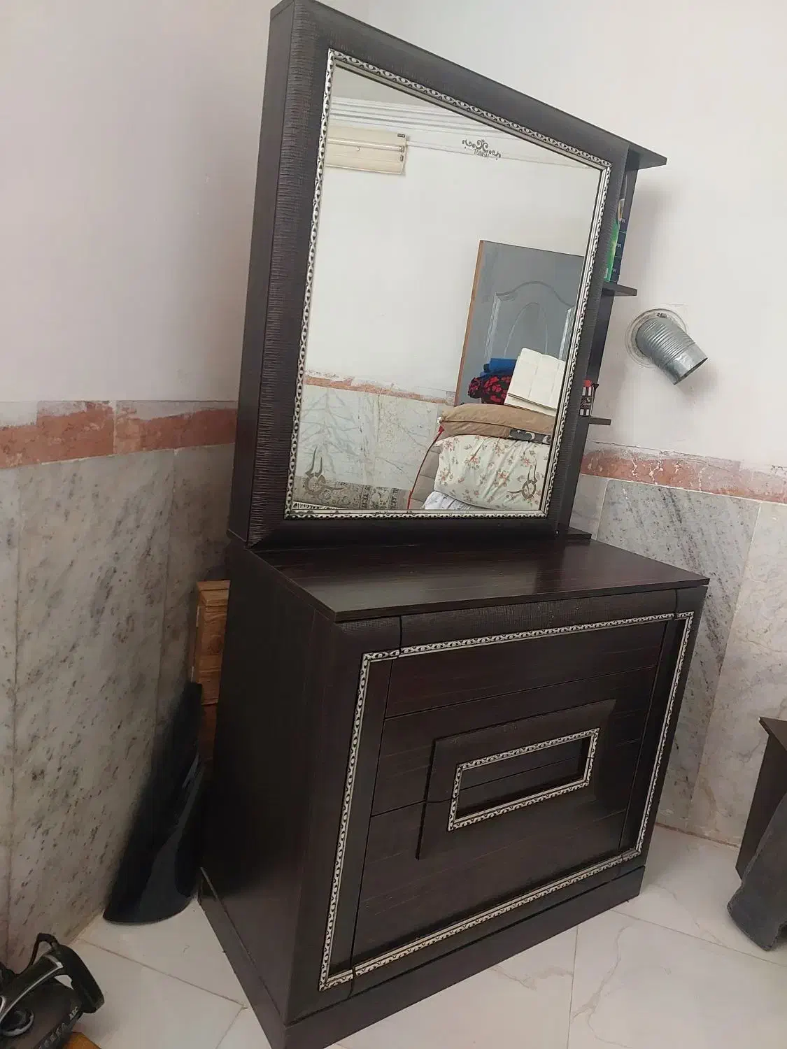 دراور|جاکفشی، کمد، دراور|گرگان, |دیوار