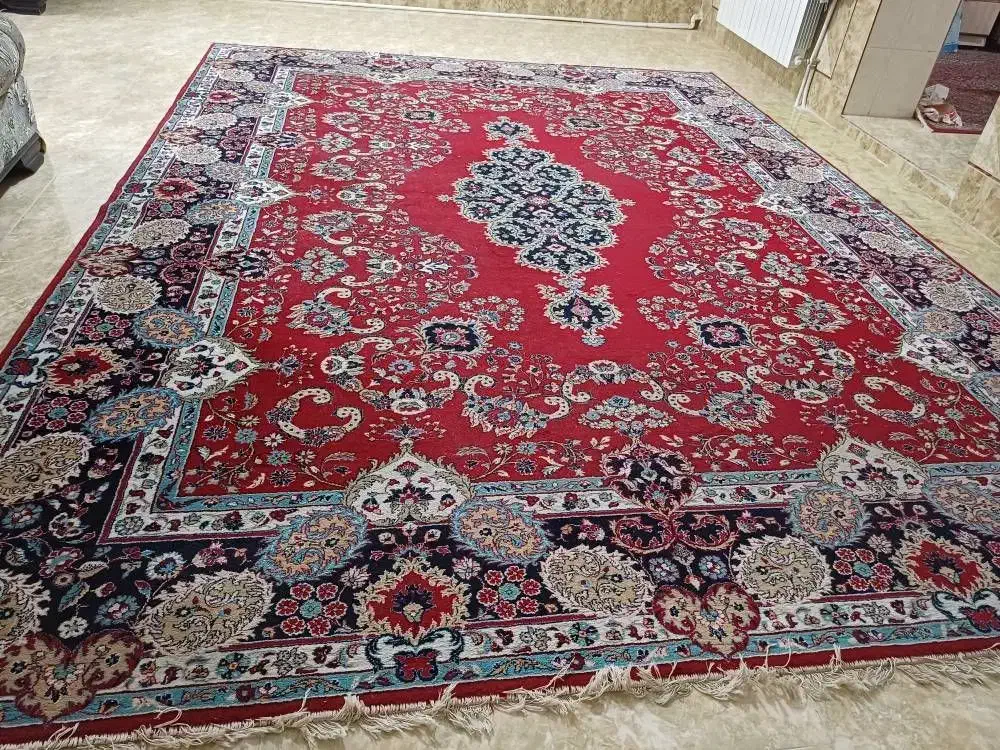 قالی ۱۲متری سالم قدیمی مژه دار|فرش|زاهدان, |دیوار