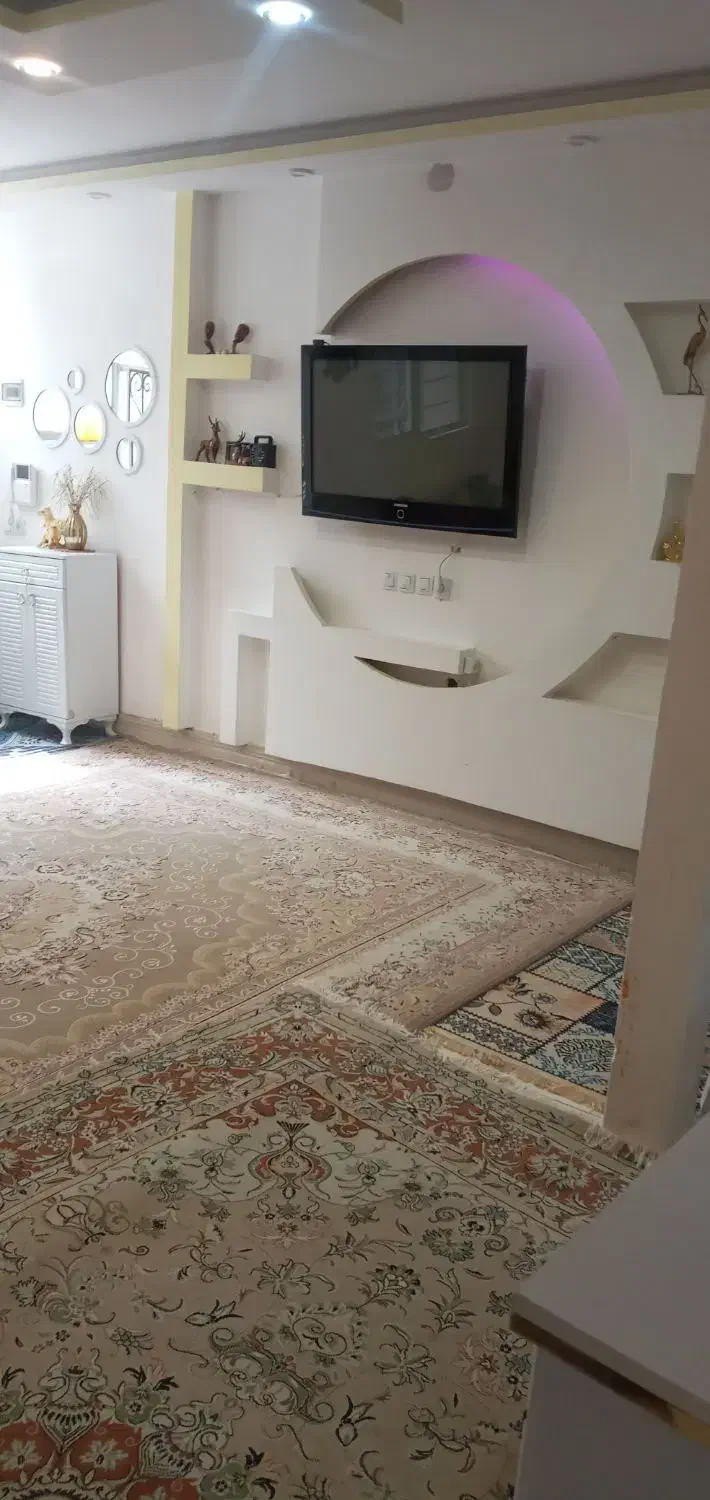 خانه واقع در میدون مدرس فروشی|فروش خانه و ویلا|بروجرد, |دیوار