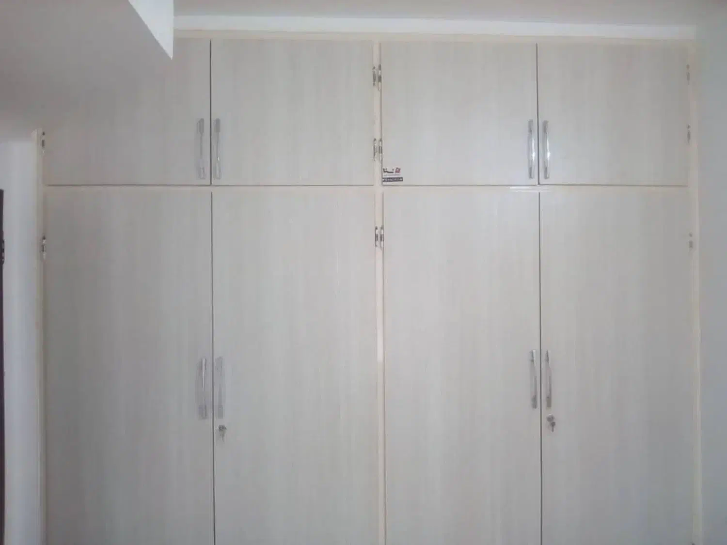 نصب درب چوبی کمد تعمیر ریگلاژ|خدمات پیشه و مهارت|قم, بنیاد|دیوار