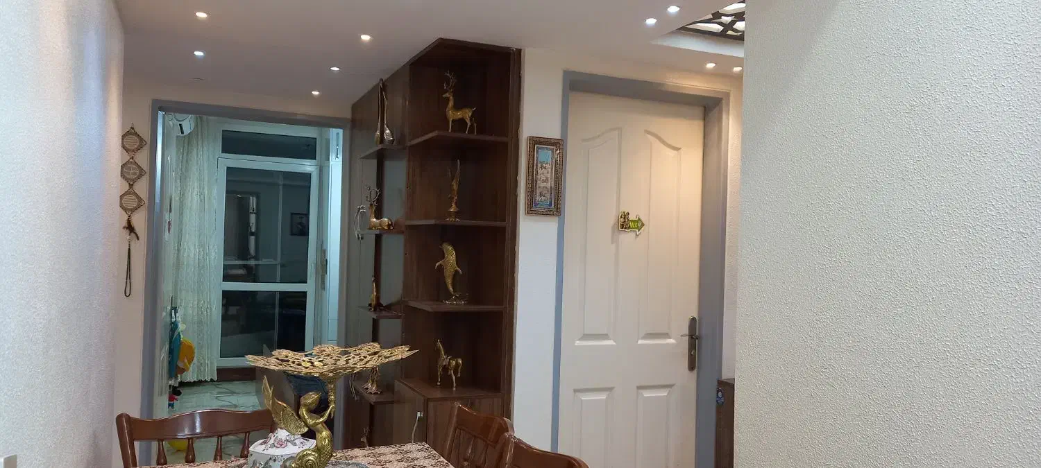 آپارتمان مسکن مهرشاهین شهر باز سازی شده غرق نور|فروش آپارتمان|شاهینشهر, مسکن مهر|دیوار