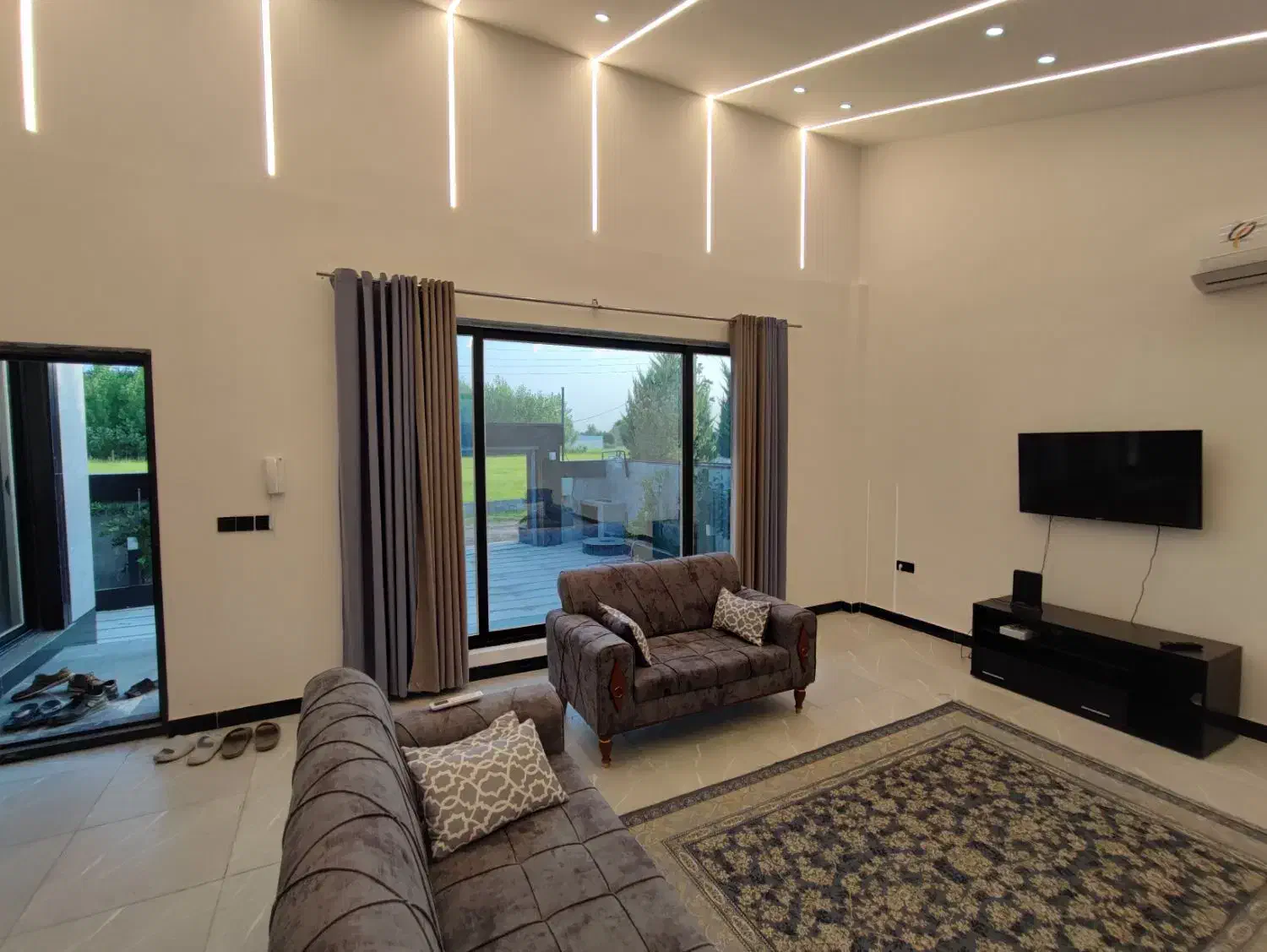 ویلایی زیبا۲۵۰متری/چشم انداز شالیزار/7kmساحلی/خمام|فروش خانه و ویلا|خمام, |دیوار