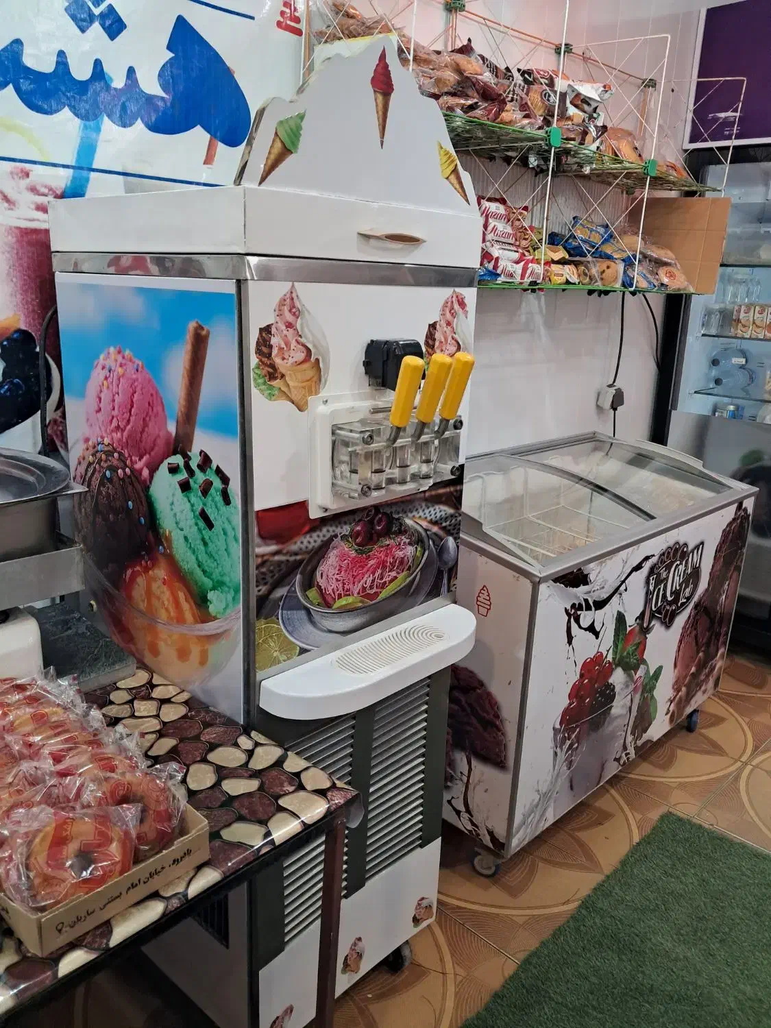 فروش دستگاه بستنی قیفی تکفاز|کافیشاپ و رستوران|بادرود, |دیوار