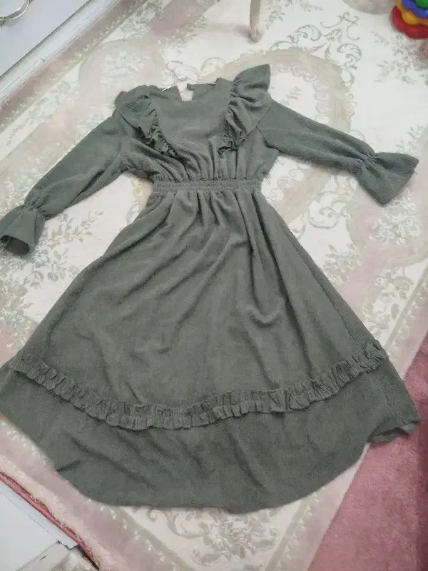 پیراهن یلدایی|لباس|قم, زاویه|دیوار