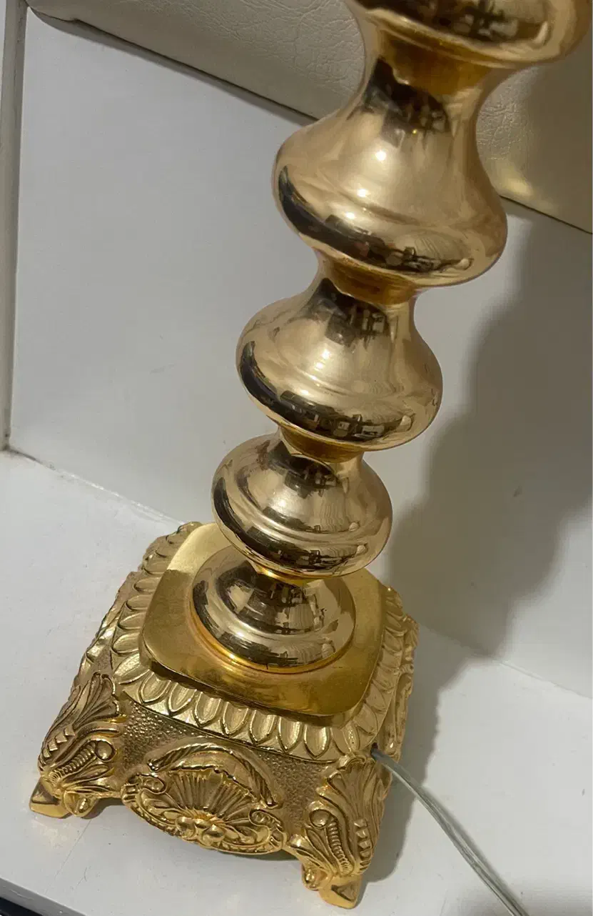 آباژور چراغ خواب طلایی|چراغ خواب و آباژور|یزد, |دیوار