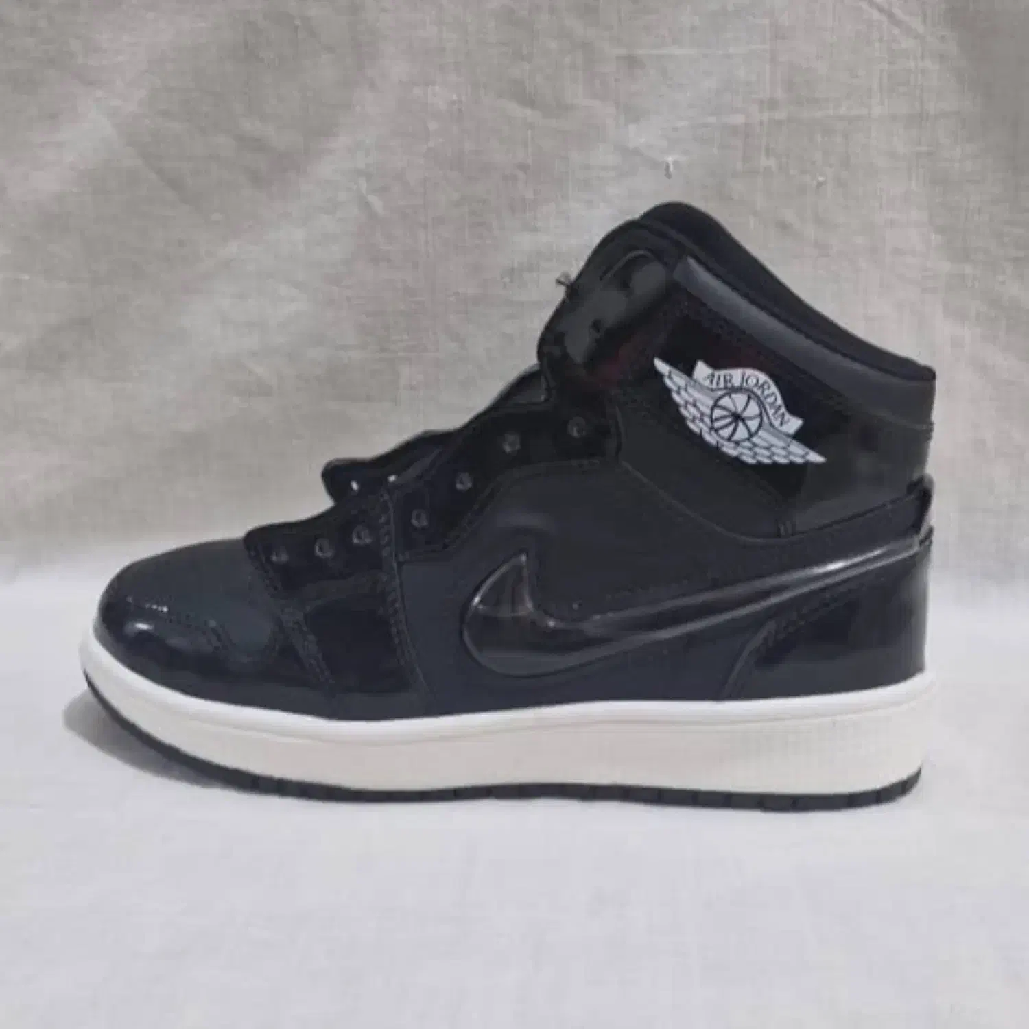 کتونی ایر جردن|کیف، کفش، کمربند|کرج, حصارک بالا|دیوار