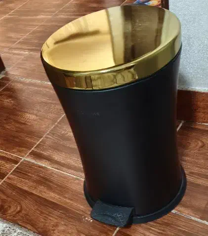 سطل اشغال مشکی طلایی فلزی|ظروف نگهدارنده، پلاستیکی، یکبارمصرف|قدس, شهرقدس|دیوار