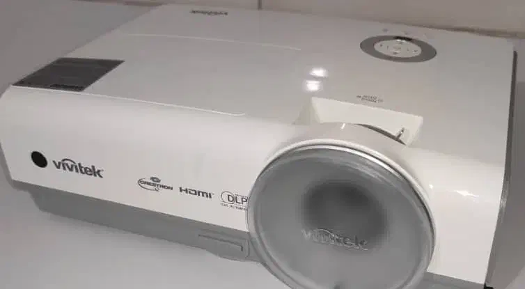 ویدئو پروژکتور وی وی تک|تلویزیون و پروژکتور|اندیمشک, |دیوار