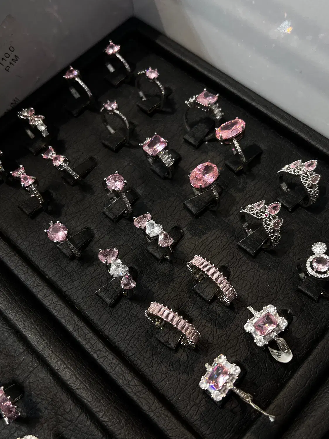 انگشتر صورتی ترند فریسایز واسه هر دست|بدلیجات|خمینیشهر, |دیوار