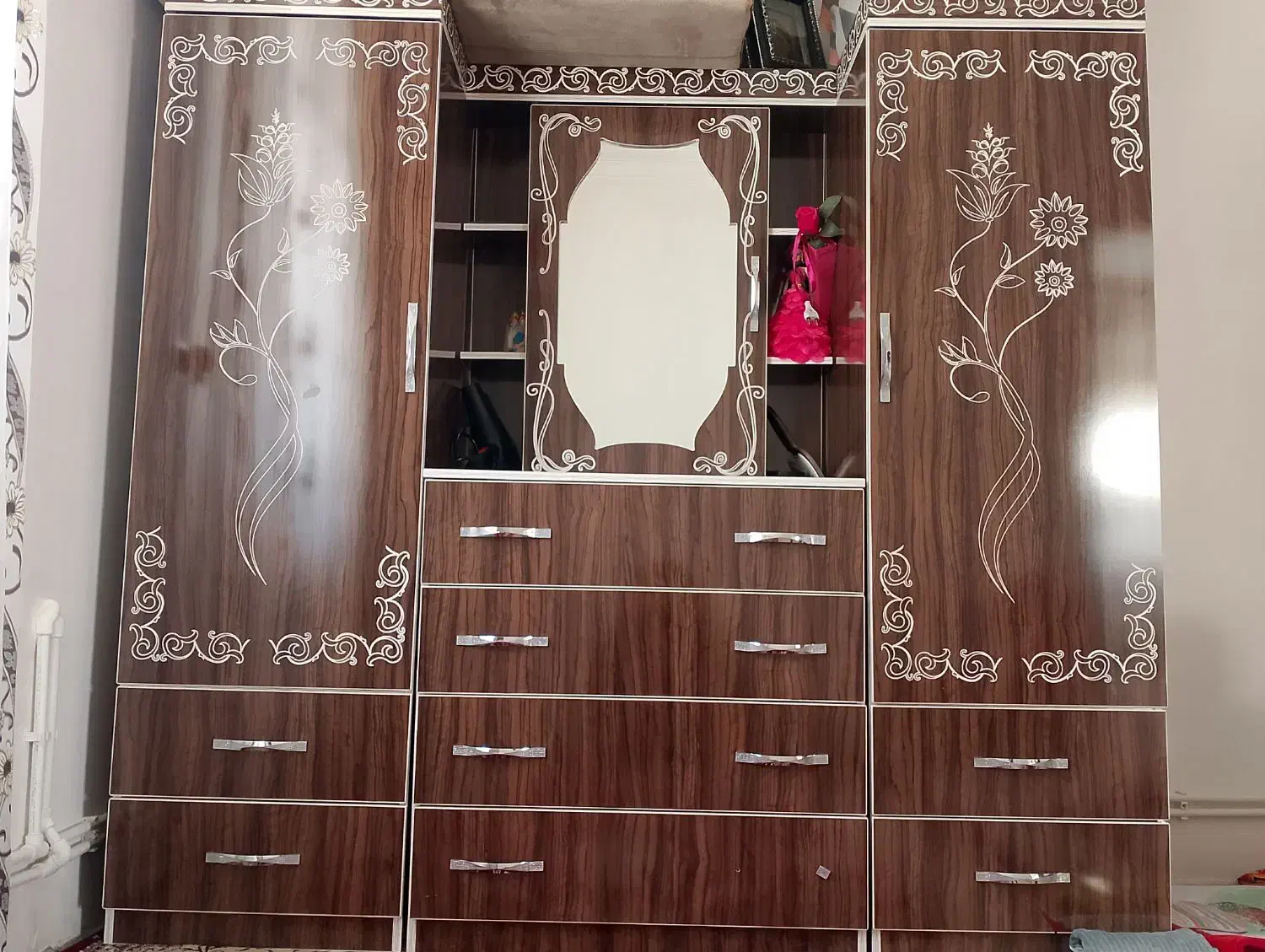 کمد|جاکفشی، کمد، دراور|کامیاران, |دیوار