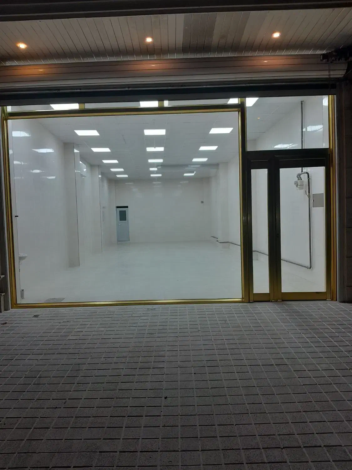 اجاره مغازه ۱۰۰ متری در خیابان امام شمالی|اجارهٔ مغازه و غرفه|قره ضیاالدین, |دیوار