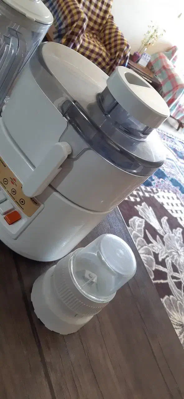 آب میوه گیری پارس خزر سه کاره|آبمیوه‌گیر و آب‌مرکبات‌گیر|صدرا-فارس, فاز ۱|دیوار