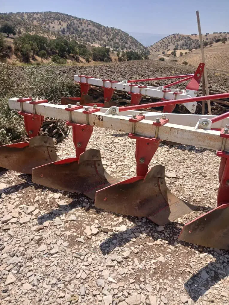 گاو آهن قربان زاده|ماشینآلات صنعتی|کوزران, |دیوار