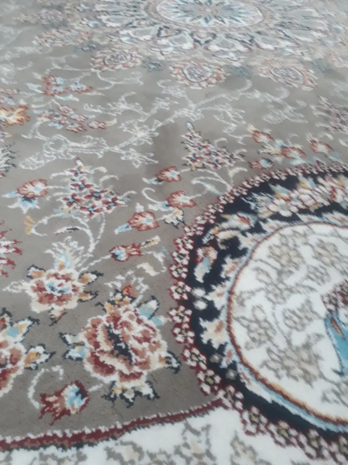 پشم گوسفند|رختخواب، بالش، پتو|ماکو, |دیوار