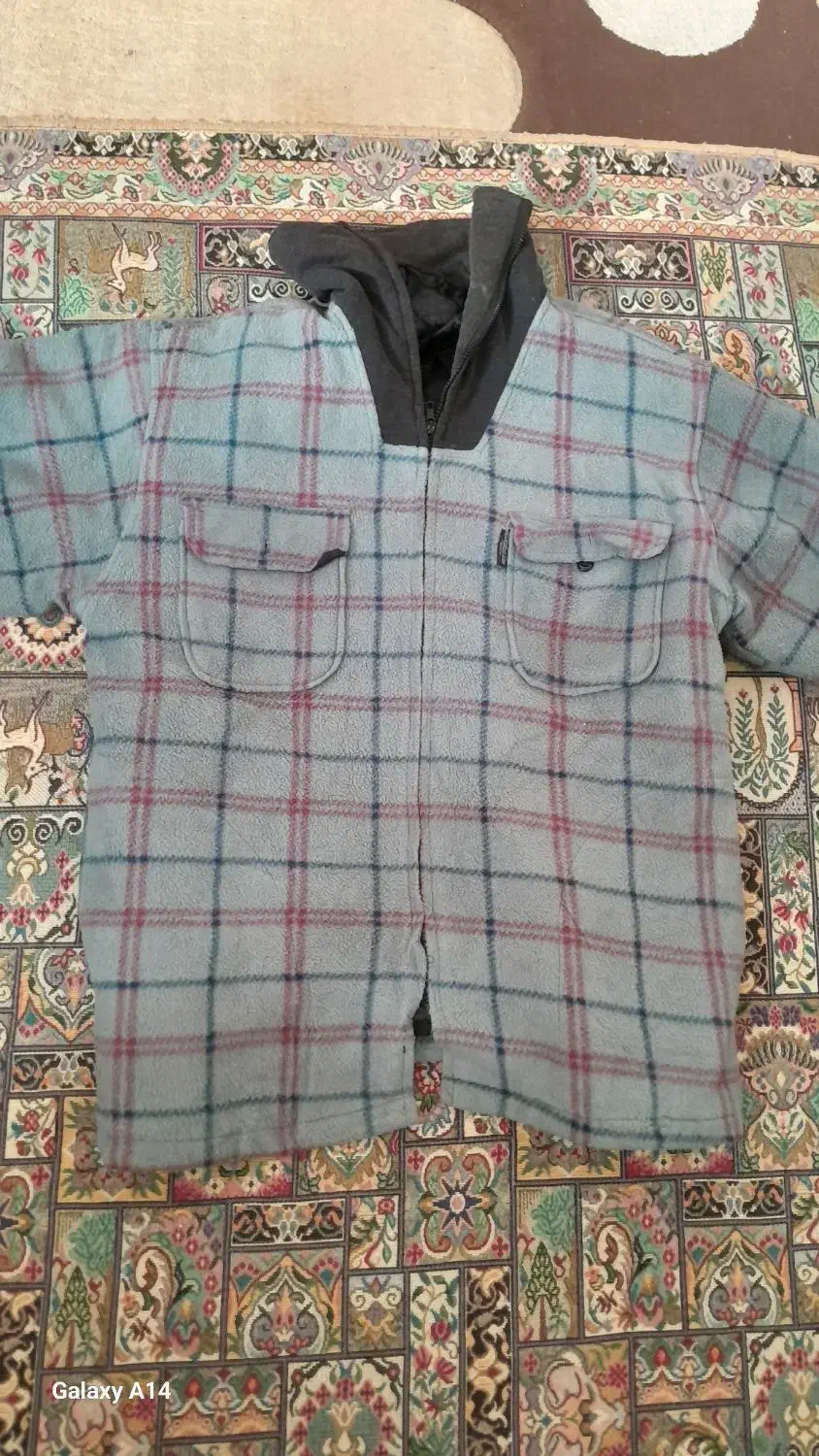 پالتو زنانه|لباس|شاهینشهر, عطار|دیوار