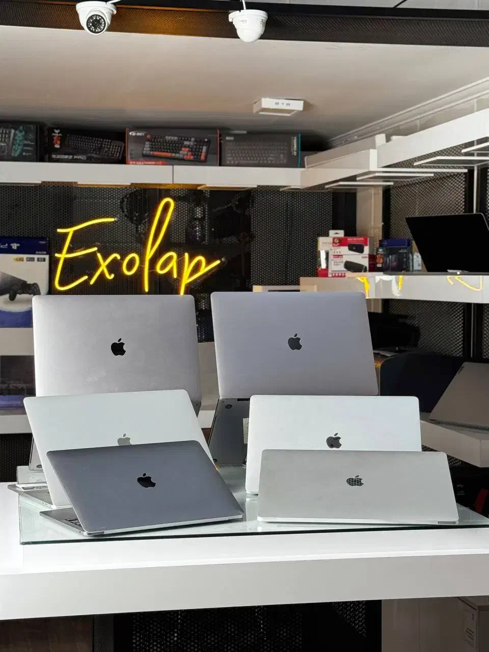دنیای لپ تاپ اپل MacBook pro اگزولپ یزد|رایانه همراه|یزد, |دیوار