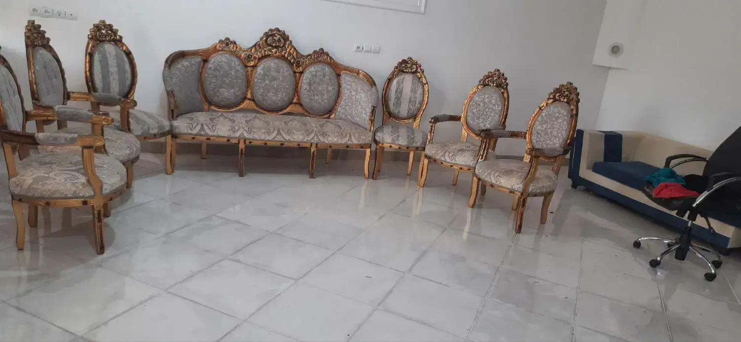 مبلمان سلطنتی 9نفره|مبلمان خانگی و میز عسلی|بردسکن, |دیوار