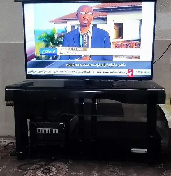 تلویزیون 40اینج ال ای دی سامسونگ|تلویزیون و پروژکتور|برخوار, |دیوار