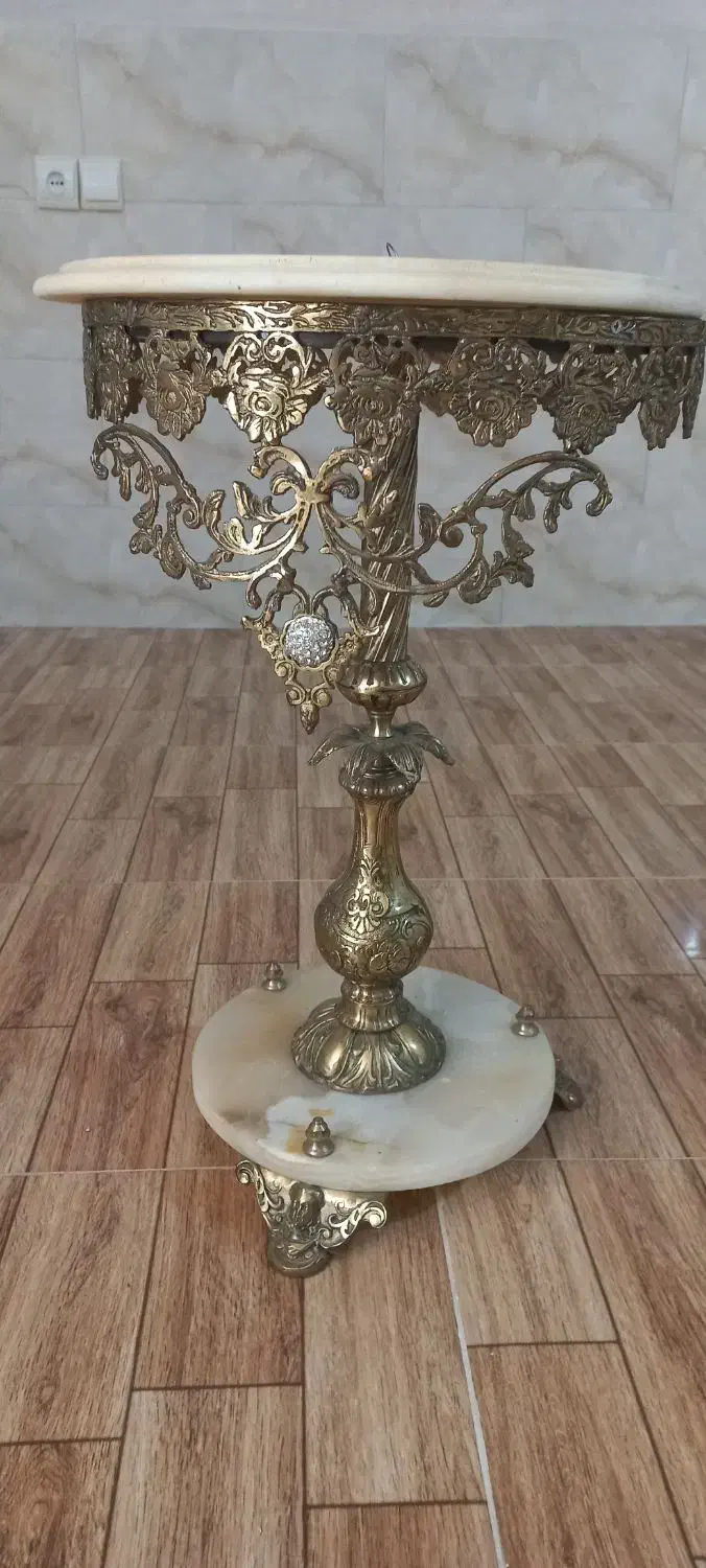 میز برنزی|مبلمان خانگی و میز عسلی|صفادشت, |دیوار