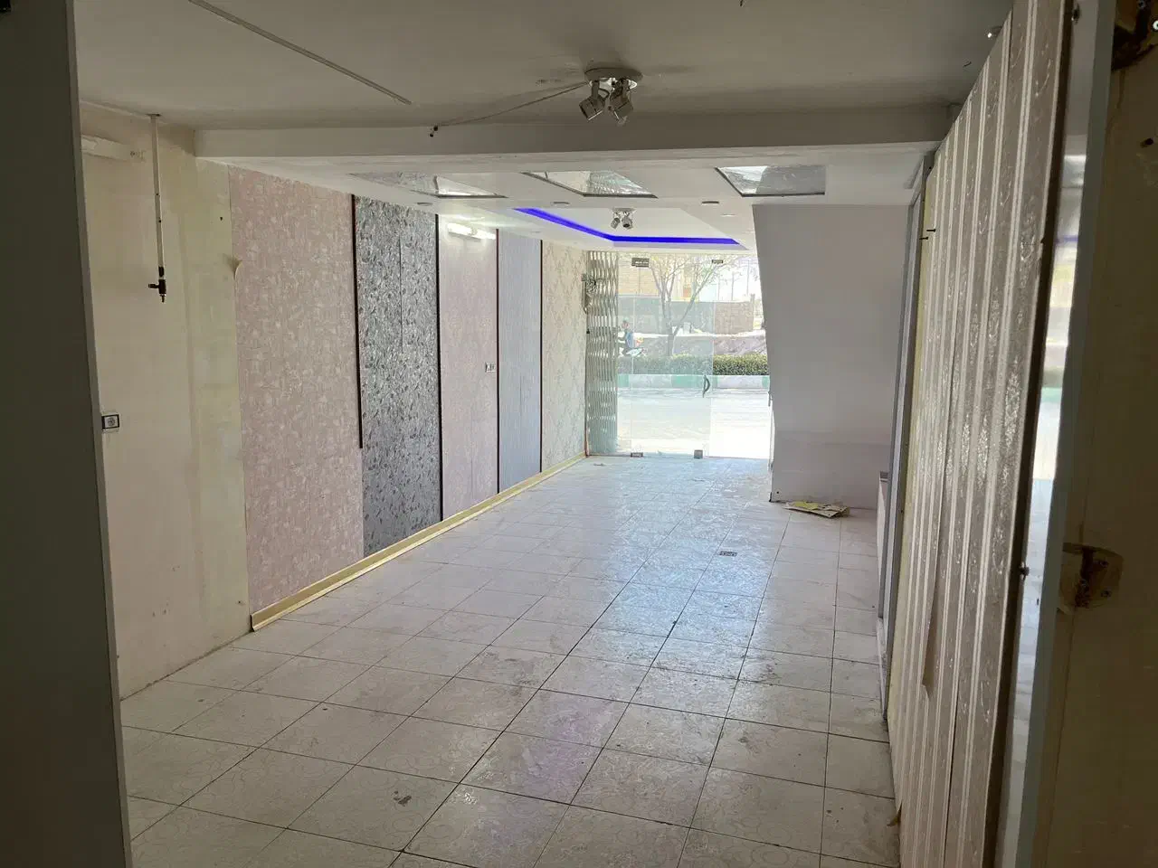 مغازه کرایه ای ولایت|اجارهٔ مغازه و غرفه|مبارکه, |دیوار