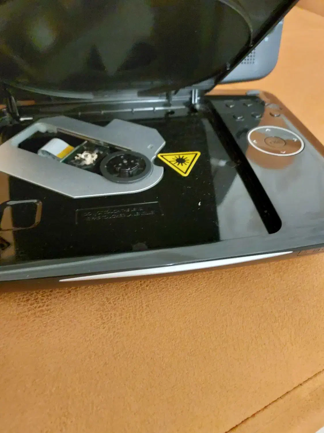 دی وی دی پلیر|پخش‌کننده DVD و ویدیو|شیراز, سینما سعدی|دیوار