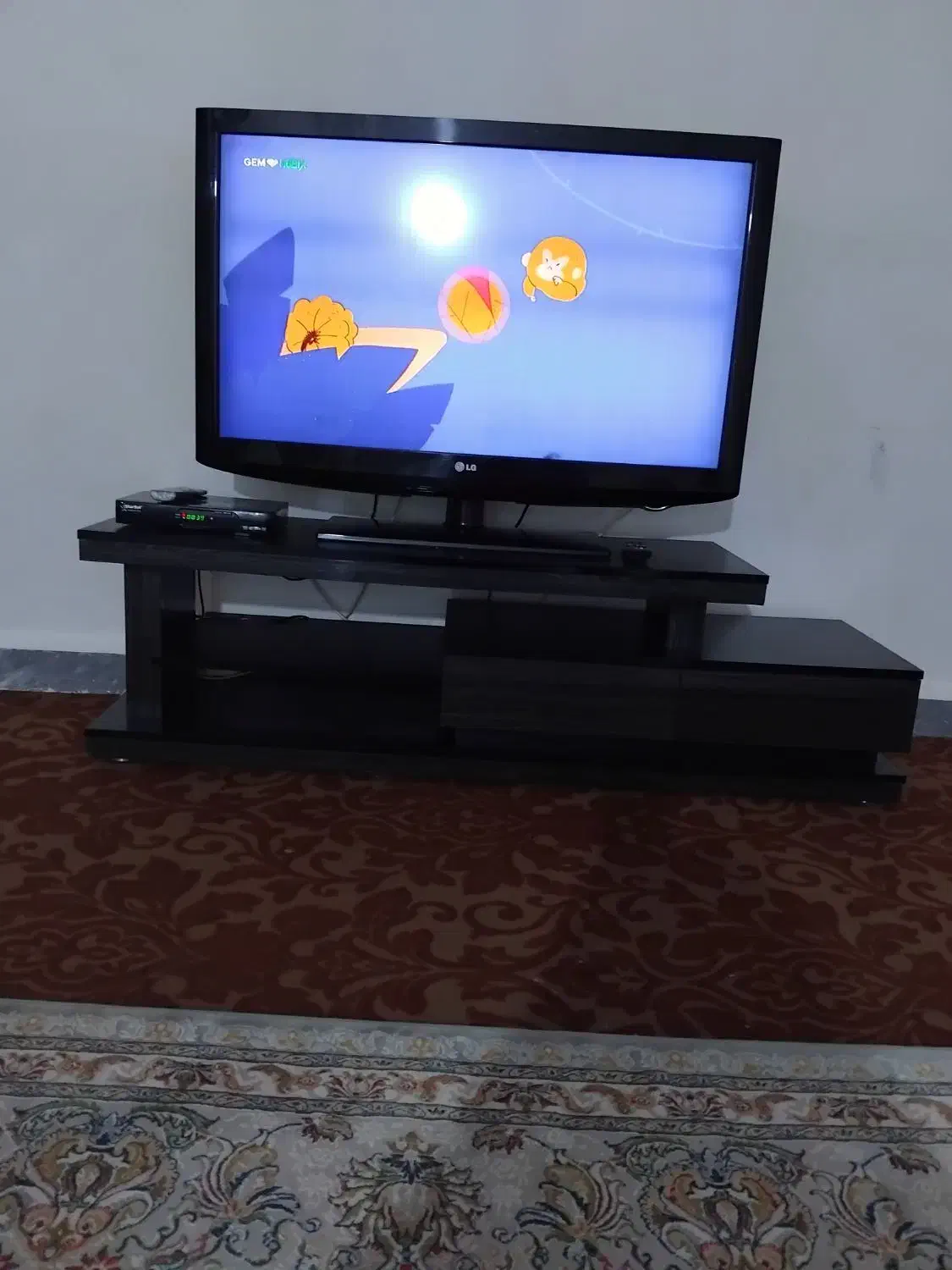 میز،تلویزیون|میز تلویزیون|مسجد سلیمان, |دیوار