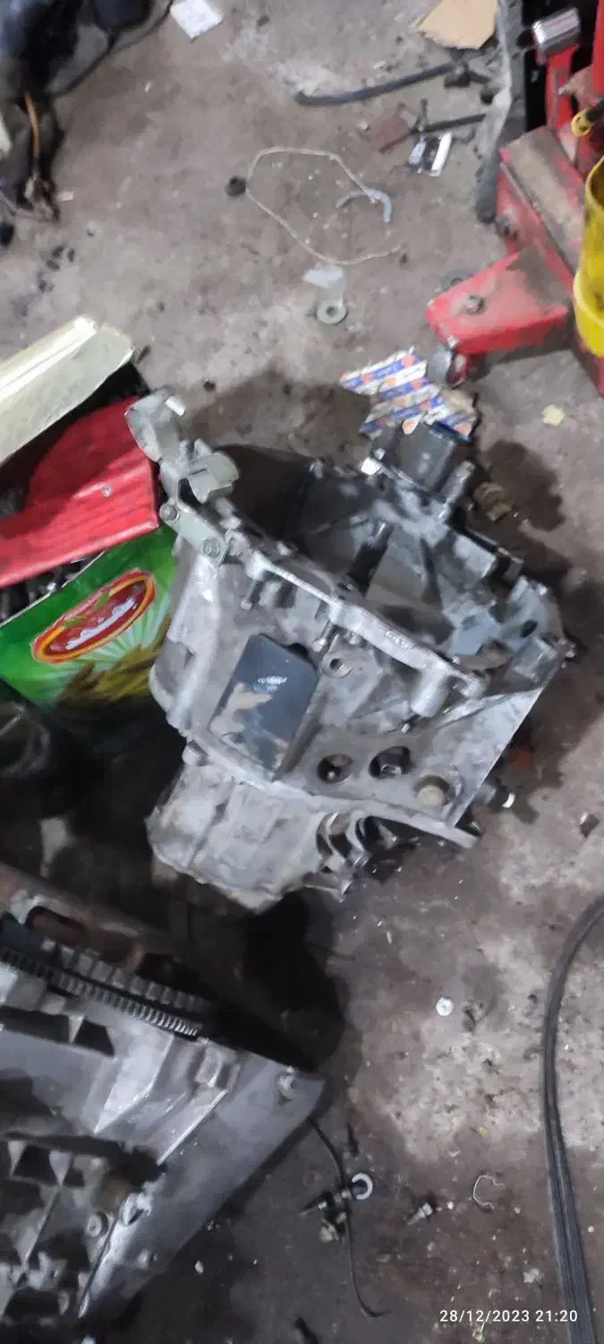 کمپرسور کولر تیوفایویی اکسل دیسکی و گیربکس پژو|قطعات یدکی و لوازم جانبی|بم, |دیوار