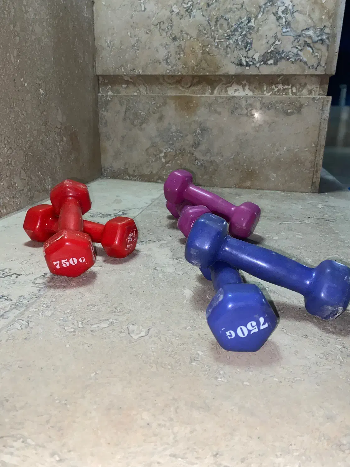 سه جفت دمبل ۷۵۰ گرمی|تجهیزات ورزشی|مشهد, جاهد شهر|دیوار