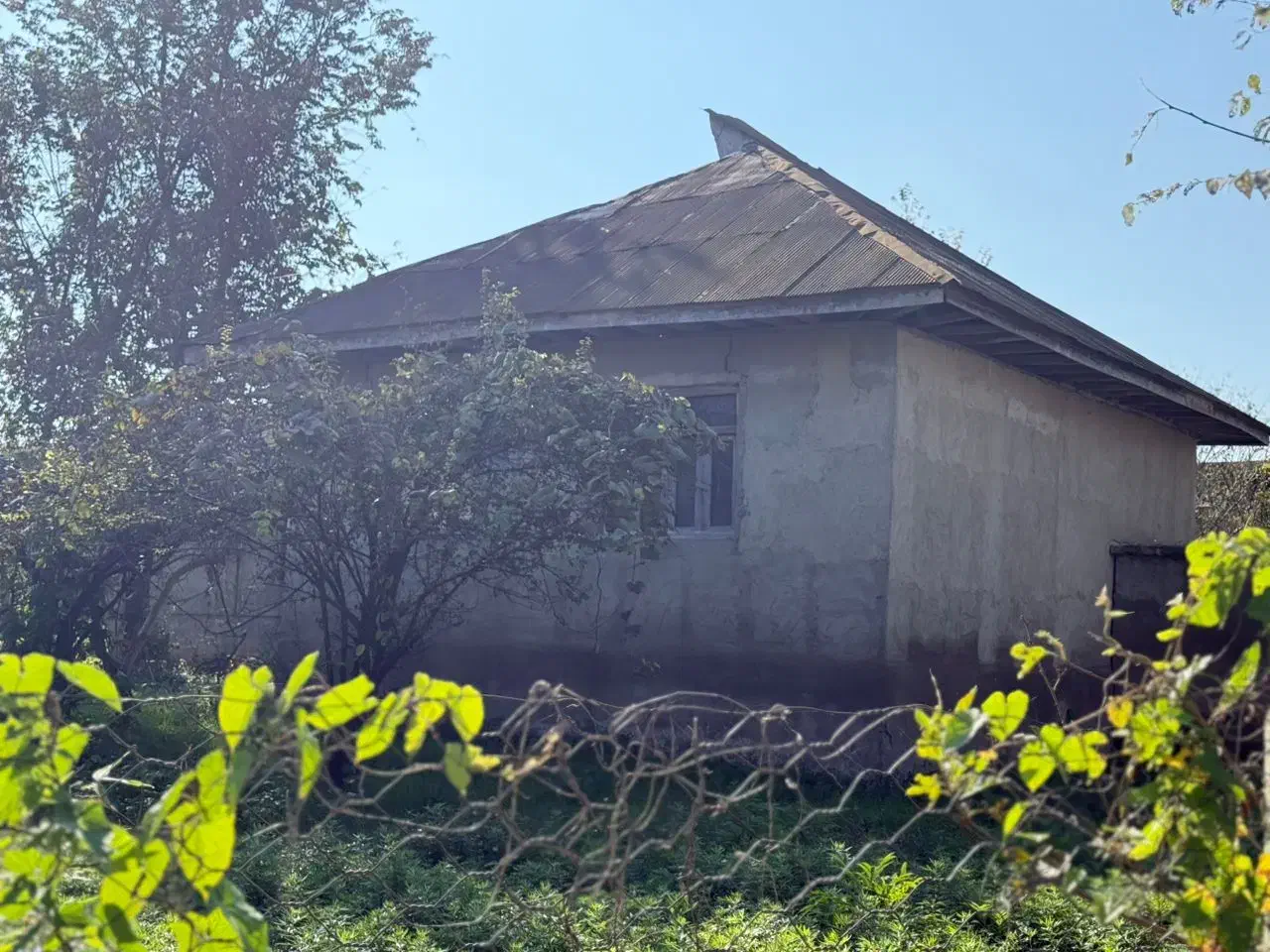 خانه روستایی بهمراه سند تک برگ|فروش زمین و ملک کلنگی|لاهیجان, آهندان|دیوار