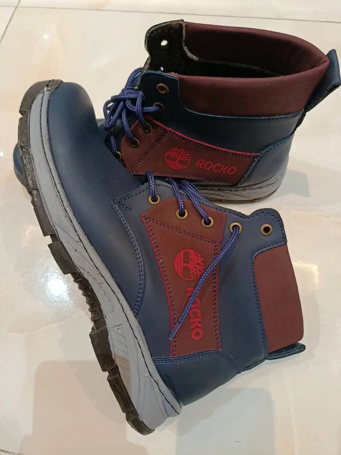 نیم بوت|کیف، کفش، کمربند|کاشان, معلم|دیوار