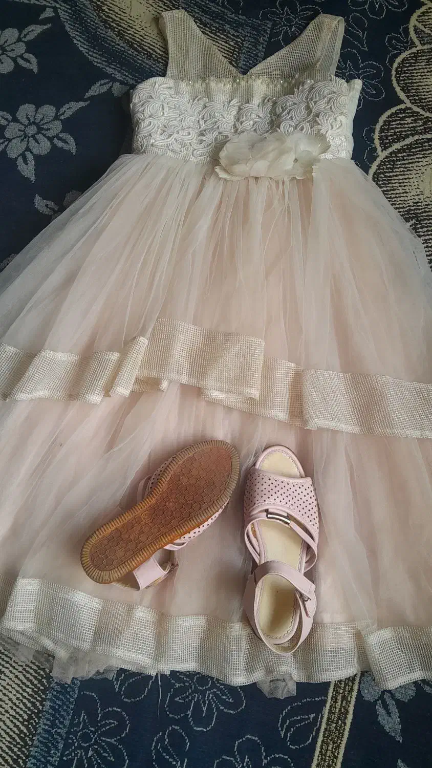 لباس مجلسی باکفش سایز ۳۲|کفش و لباس بچه|مراغه, |دیوار