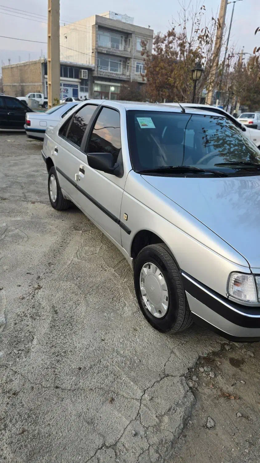 پژو ۴۰۵ درحد صفر بدونه یک قطر رنگ  شاسی سالم|خودرو سواری و وانت|اشنویه, |دیوار