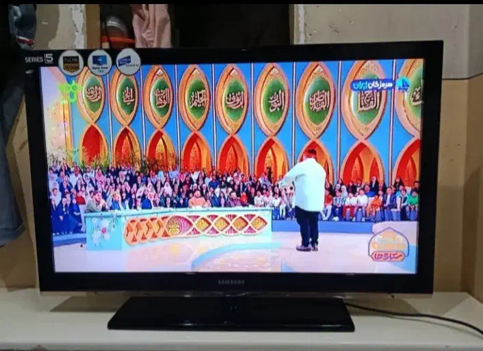 ال سی دی 43|تلویزیون و پروژکتور|قم, دروازه ری|دیوار