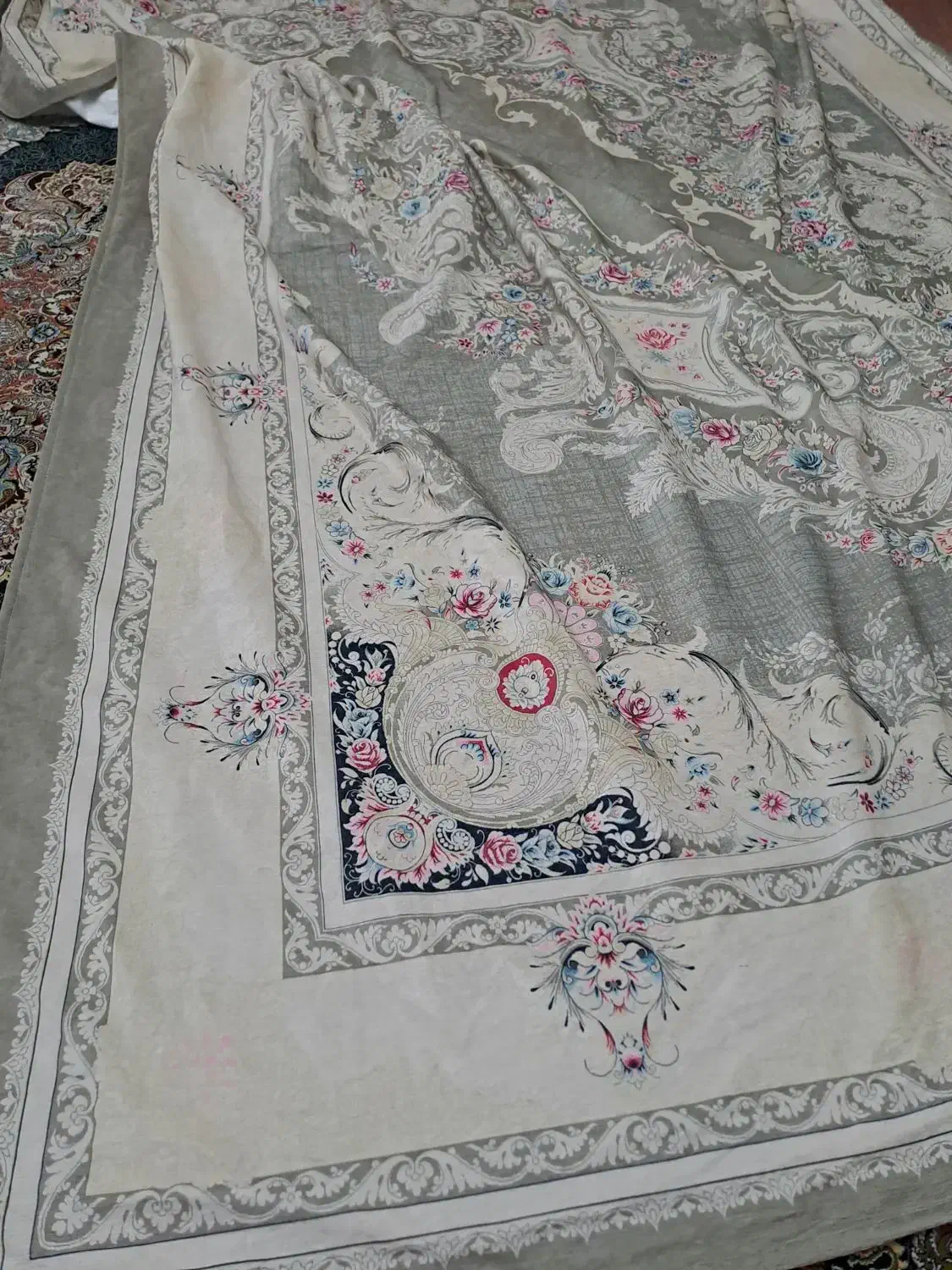 روفرشی مخمل|روفرشی|تهران, آذری|دیوار