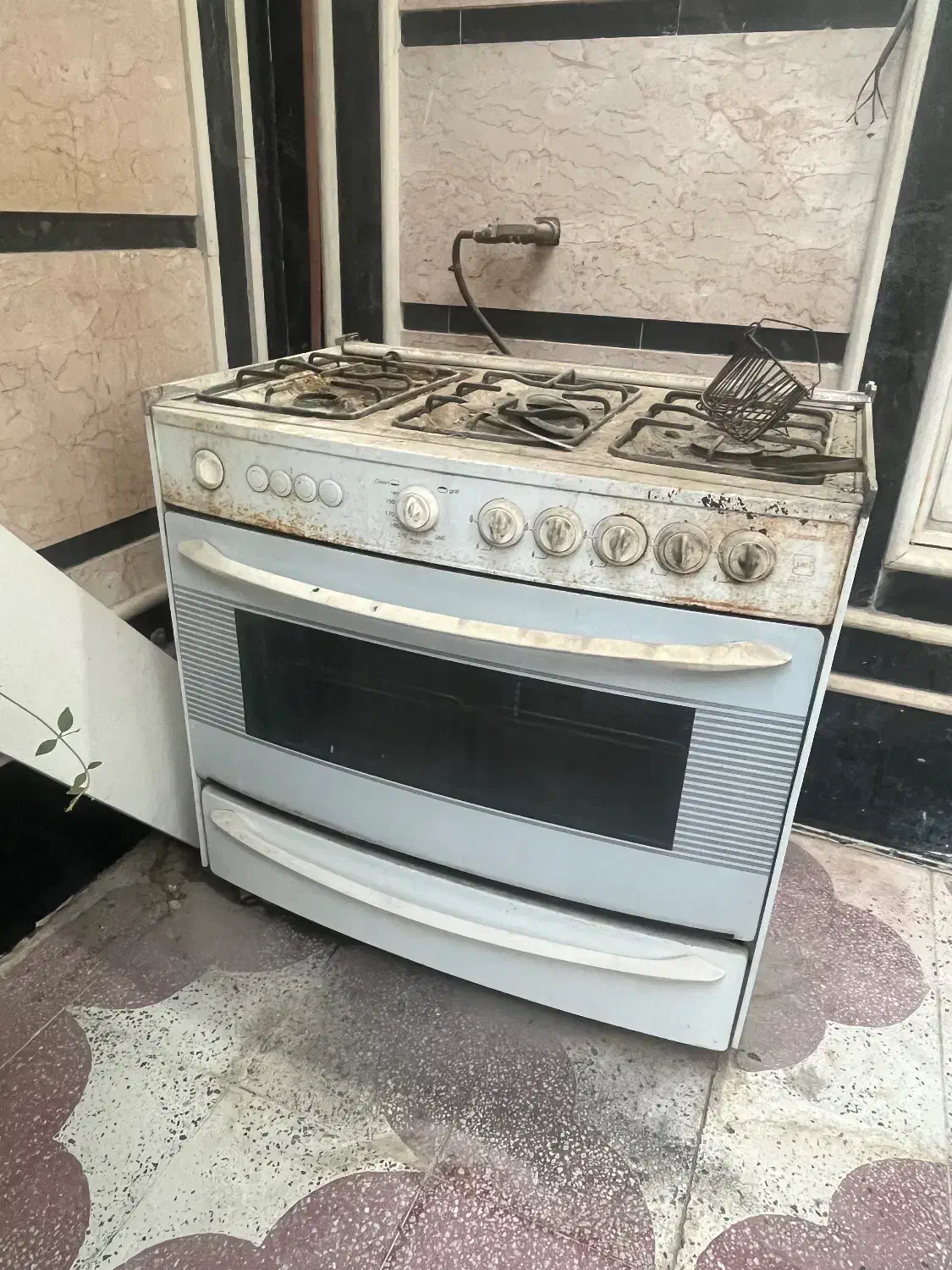 فرگاز|اجاق گاز و لوازم برقی پخت‌وپز|کازرون, |دیوار