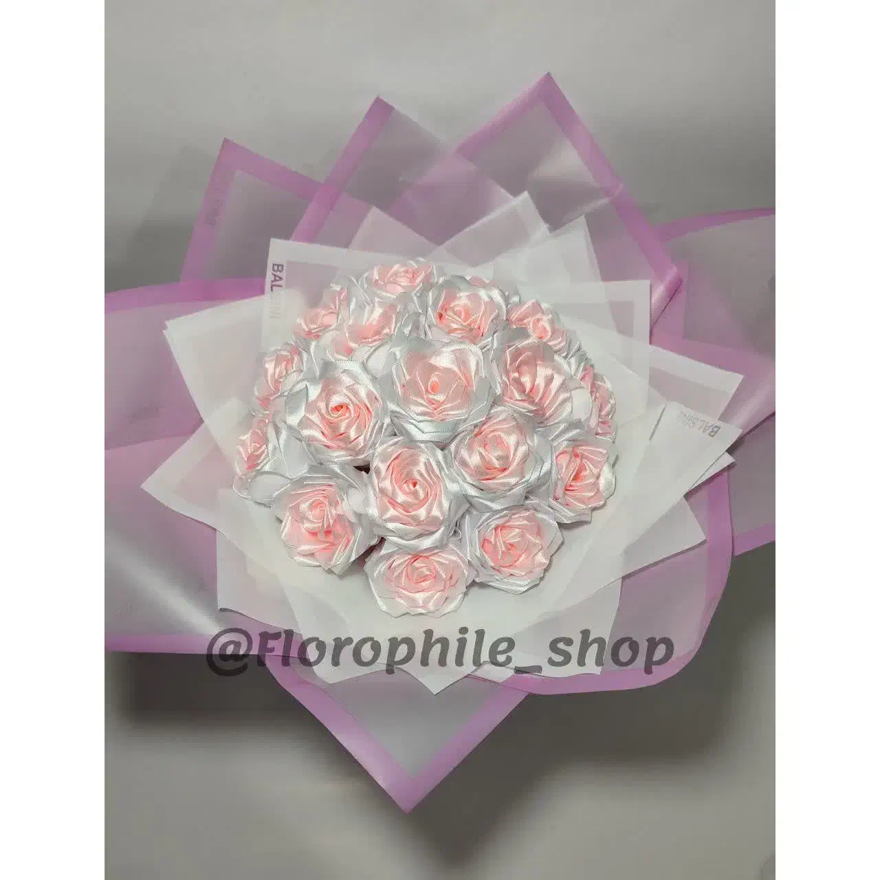 دسته گل پرنسسی روبانی|گل مصنوعی|آران و بیدگل, |دیوار