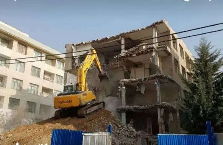 تخریب کار ساختمان های کلنگی و بتنی|خدمات پیشه و مهارت|اسلامشهر, باغ فیض|دیوار