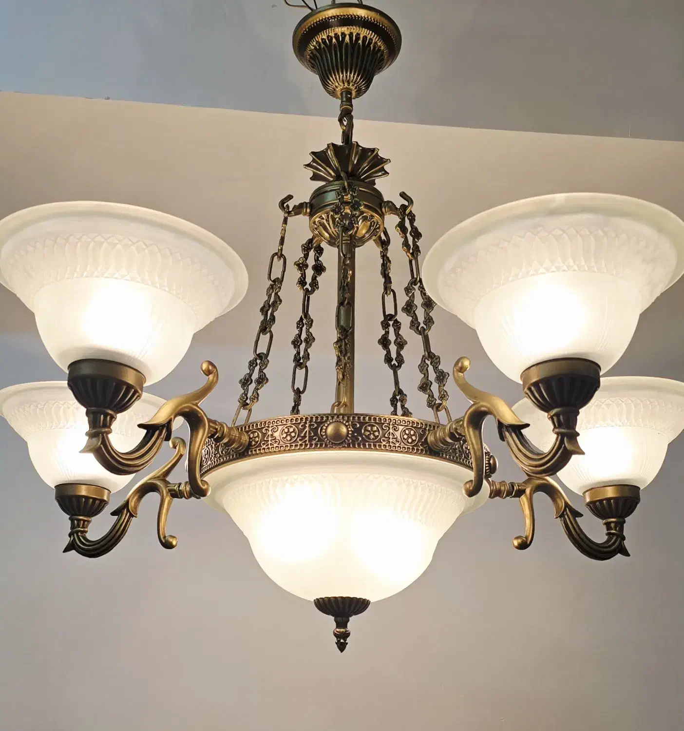 ۳ عدد لوستر ۵ شاخه مجلل و کلاسیک|لوستر و چراغ آویز|تهران, اقدسیه|دیوار