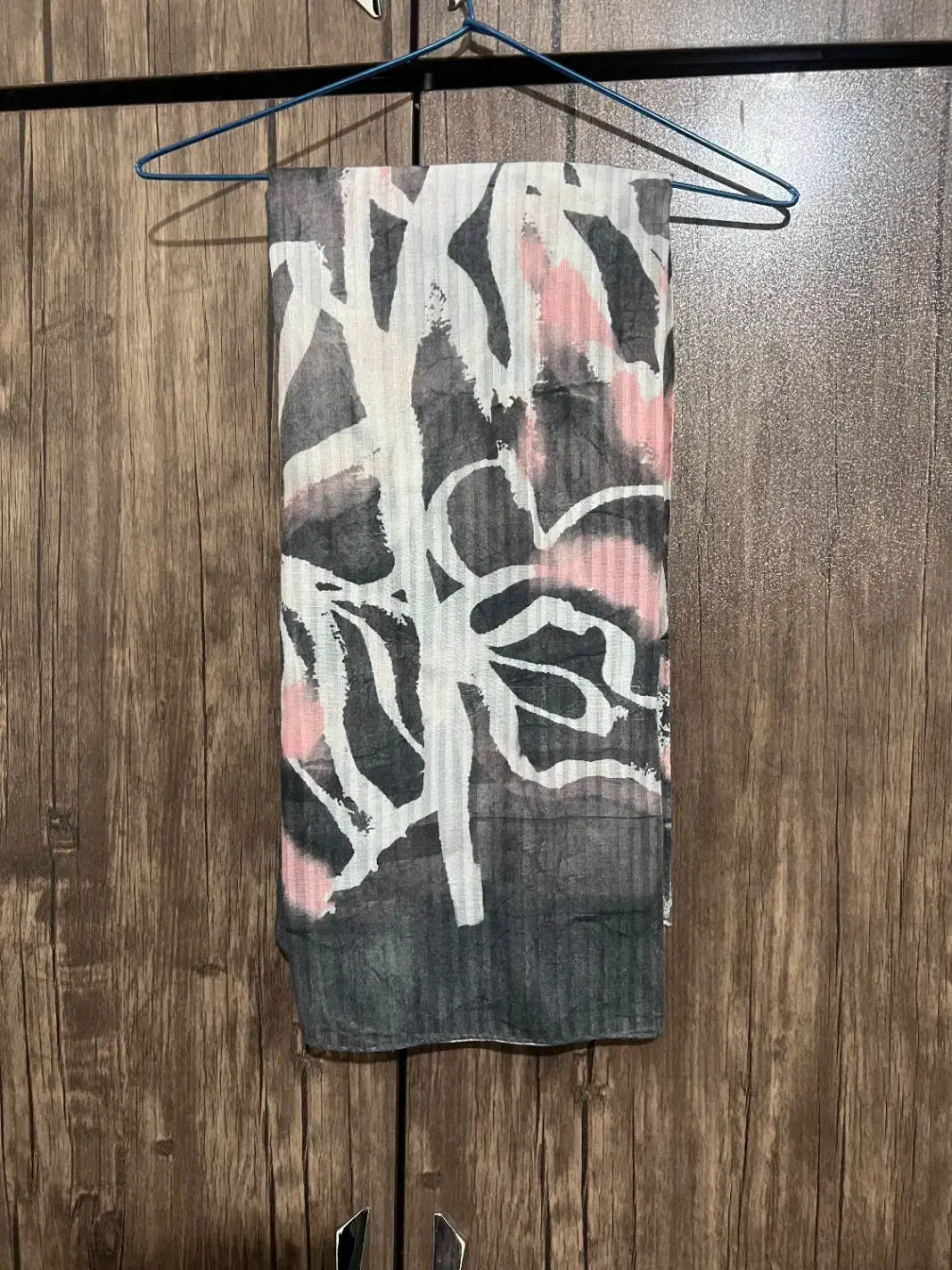 شال|لباس|اصفهان, خانه اصفهان|دیوار